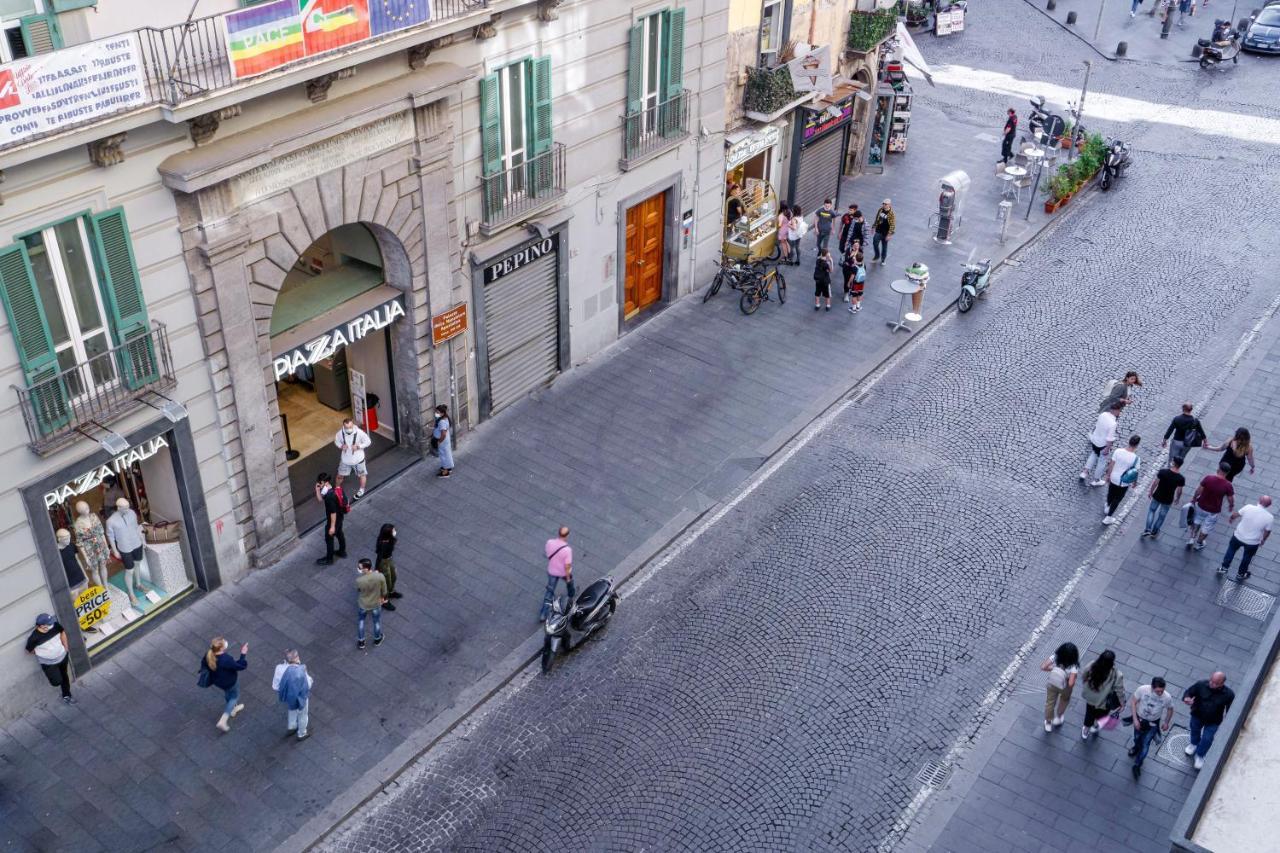 Toledostop Naples Extérieur photo Via Roma