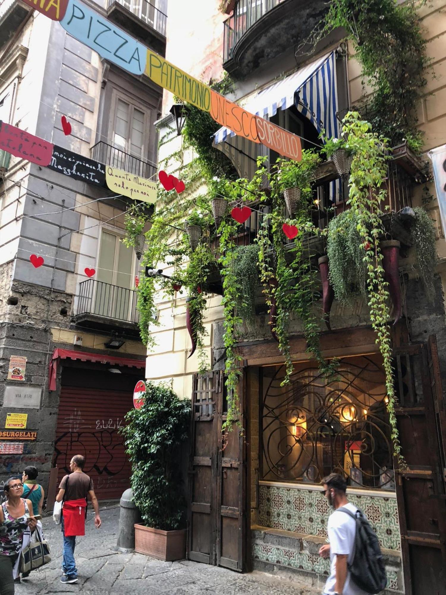 Toledostop Naples Extérieur photo A restaurant in Barcelona